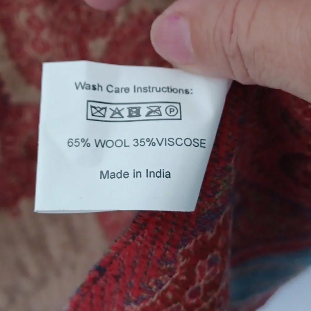 Surya Indira Wool Blend Throw, 50x70, EUC